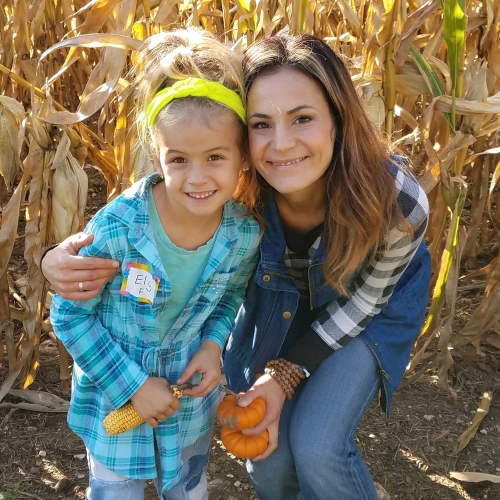 Meet your Posher, Alicia